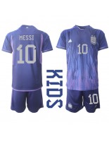 Argentina Lionel Messi #10 Venkovní dres pro děti MS 2022 Krátký Rukáv (+ trenýrky)